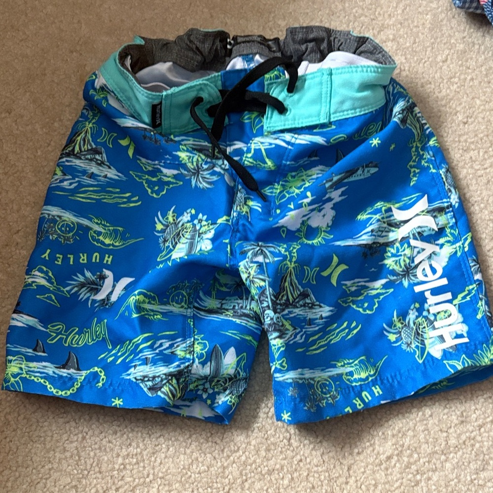 Hurley Blue Teal Island-Print Boys Swim Trunks
